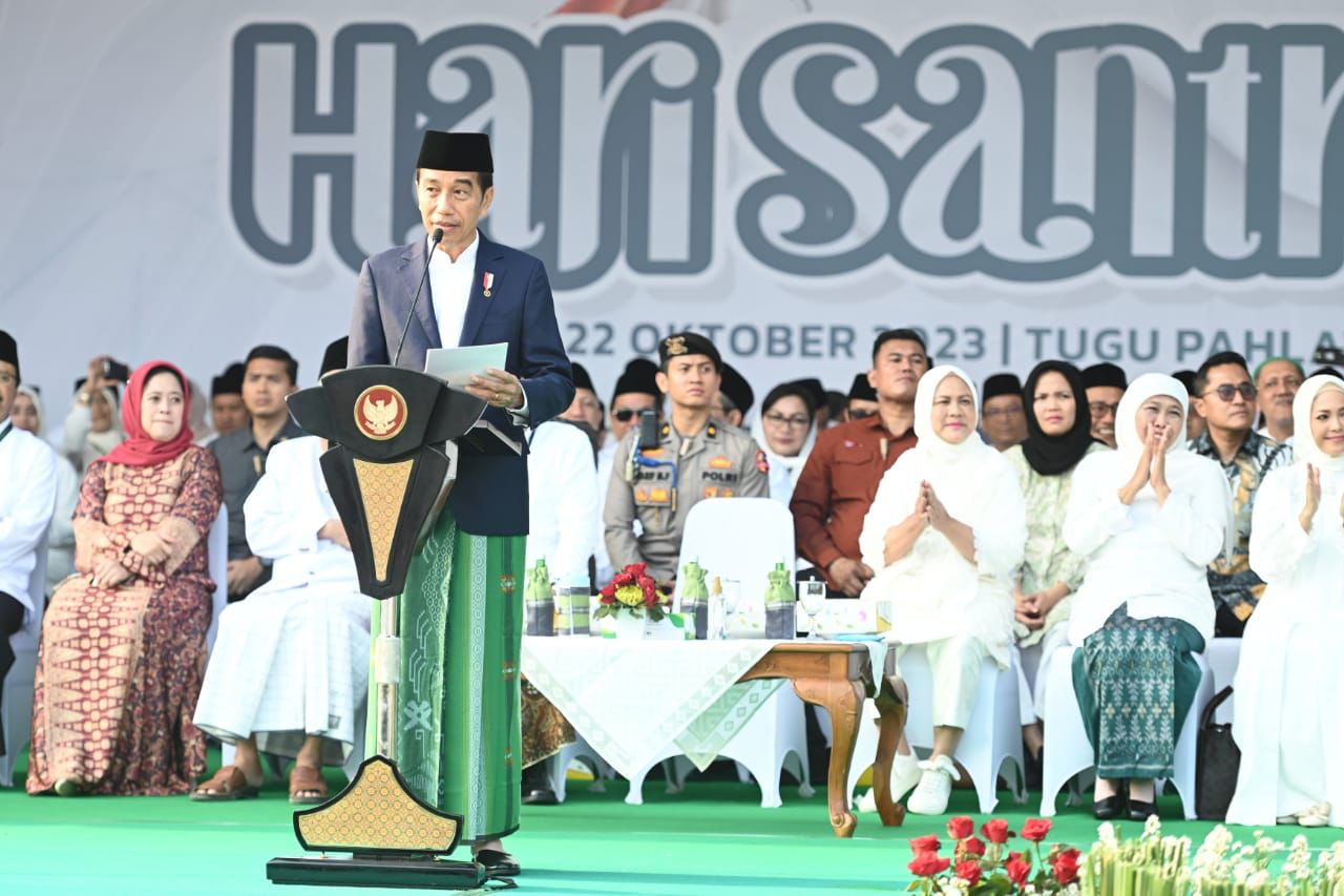 Presiden: Pegang Teguh Semangat Hari Santri Hadapi Kondisi Dunia Saat Ini